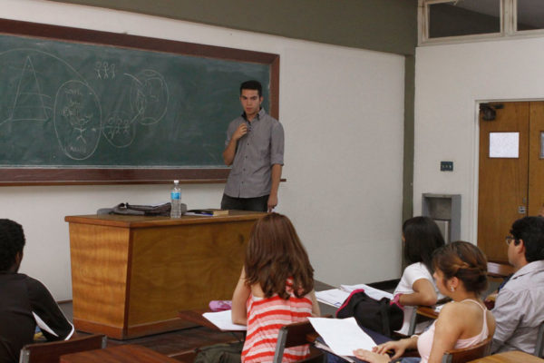 Programa Samuel Robinson abre inscripciones para bachilleres y estudiantes: contribuye al ingreso en la UCV