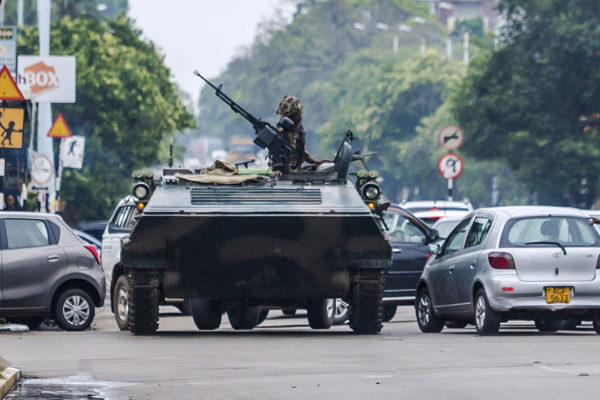 Militares intervienen en Zimbabue para eliminar a «criminales»