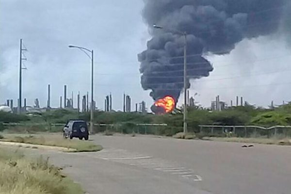 Reportan incendio en una unidad de refinería Amuay