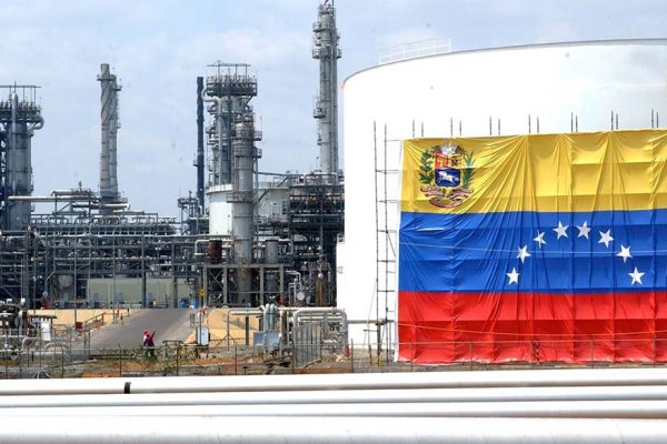 Refinería Puerto La Cruz reinició producción de combustible tras paralización por falla eléctrica