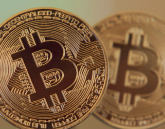 Precio del bitcoin se recupera y regresa a los $10.000