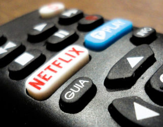 Netflix despide más de 100 empleados en un día mientras enfrenta pérdidas de suscriptores