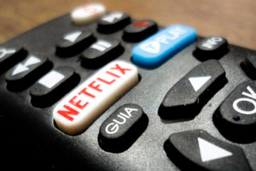 Netflix cae un 4,9% tras recortar proyecciones y con el acuerdo con Warner en el aire
