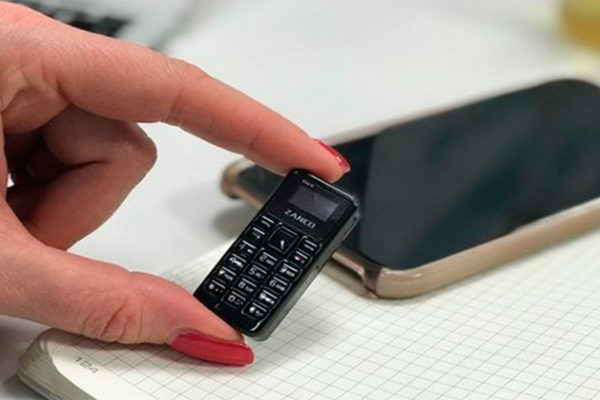 El teléfono móvil mas pequeño del mundo se llama Zanco tiny t1