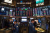 &Iacute;ndice Nasdaq fue golpeado tras la ca&iacute;da de las acciones de CoreWeave, Nvidia, Intel y AMD