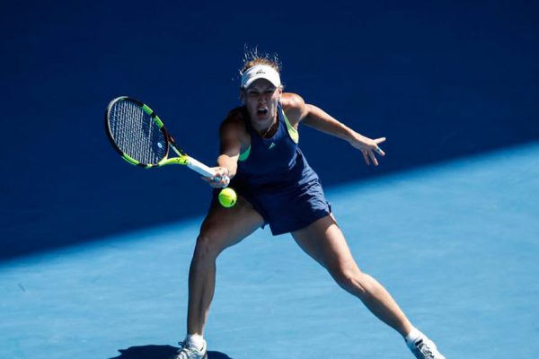 Caroline Wozniacki bate a Simona Halep y gana el Abierto de Australia