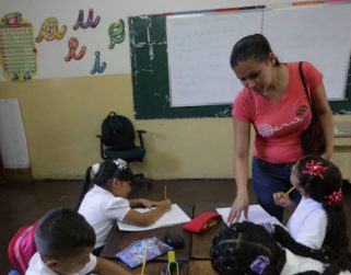 Tablas | Conozca los tabuladores y primas para docentes vigentes desde abril