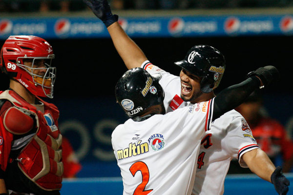 Este sábado continúa la final entre Cardenales y Caribes en la LVBP