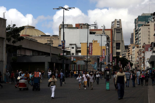 Estiman que casi el 40% de la fuerza laboral venezolana trabaja en el sector informal
