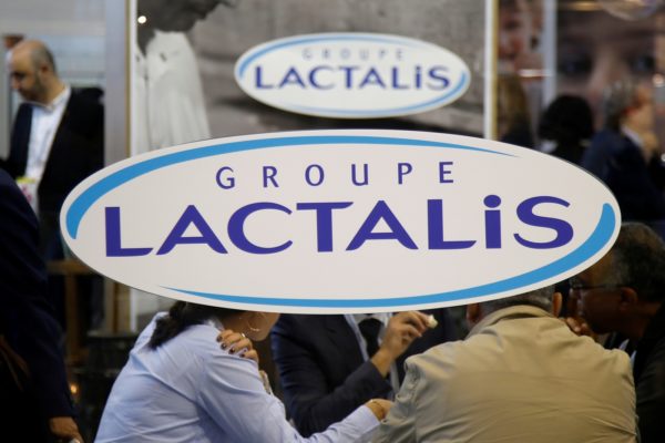 Crisis de la leche maternal de Lactalis salpica a decenas de países