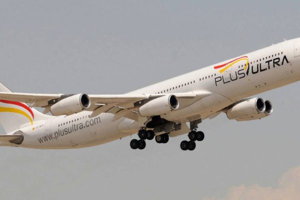 Plus Ultra, la aerolínea rescatada por España que reinicia sus vuelos a Venezuela