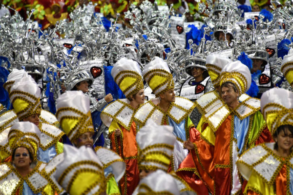 FOTOS | El carnaval de Rio brilla con las escuelas de samba