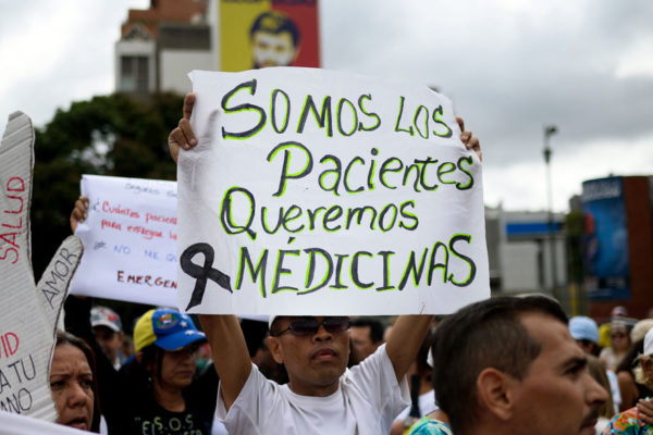 Pacientes crónicos claman por medicinas