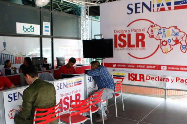 Seniat despliega operativo del ISLR en 73 centros comerciales