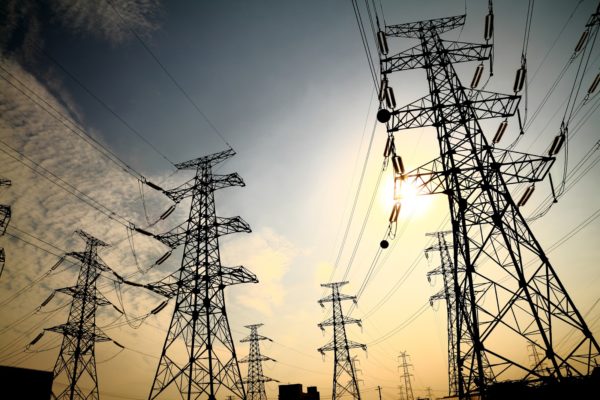 Gobierno activó plan para atender fallas eléctricas