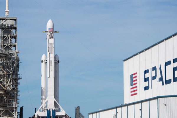 Cinco cosas claves sobre los proyectos espaciales de Elon Musk