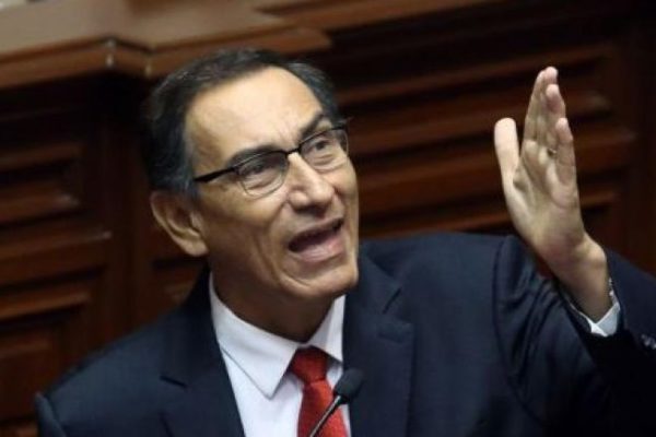 Martín Vizcarra afirmó que dejará el poder al fin de su mandato en julio de 2021