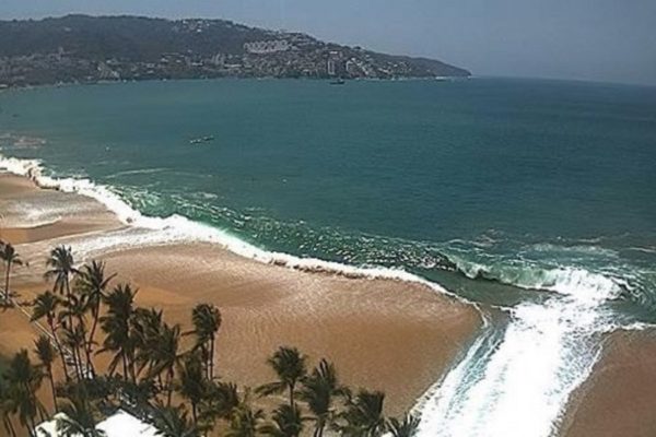 Alto oleaje por mar de fondo en las costas se normalizará este domingo