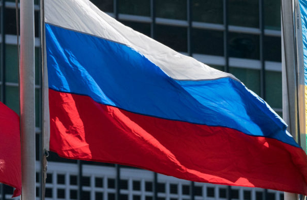 Rusia no cierra la puerta a un acuerdo con la OPEP y precios petroleros rebotan