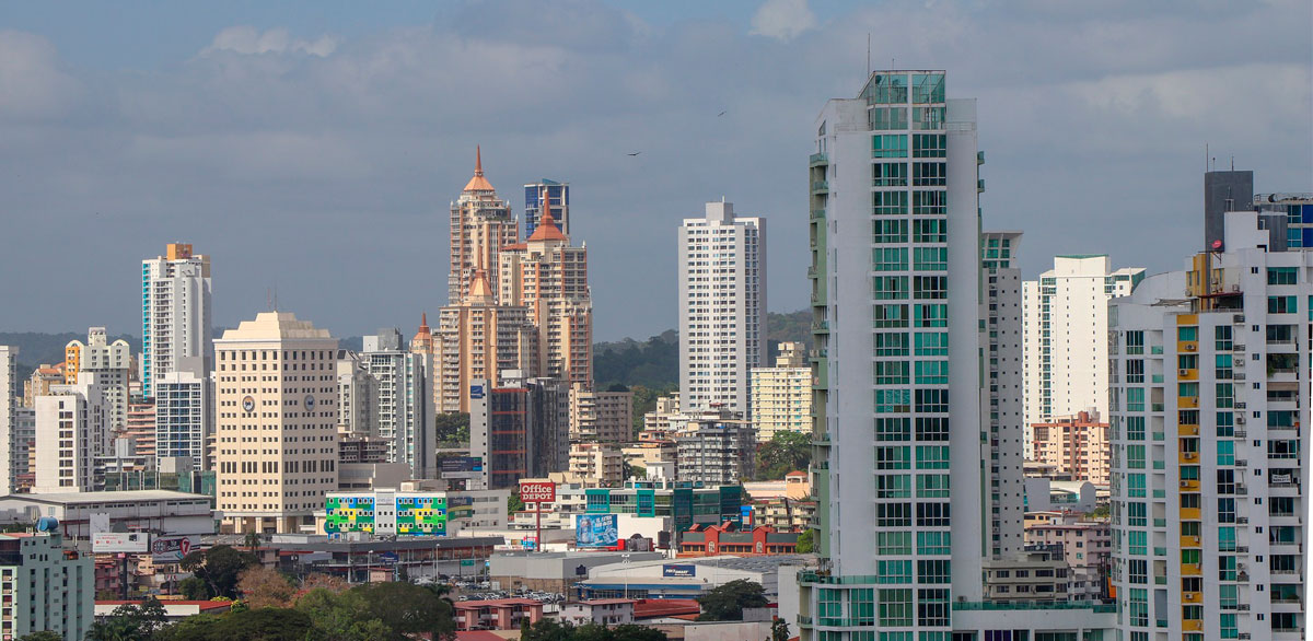 Panamá permanecerá en la lista europea de países no cooperantes en materia fiscal