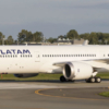 Colombia autoriza a Latam a operar siete vuelos semanales a Venezuela