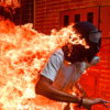 El joven en llamas, la historia detrás de la foto del año del WPP