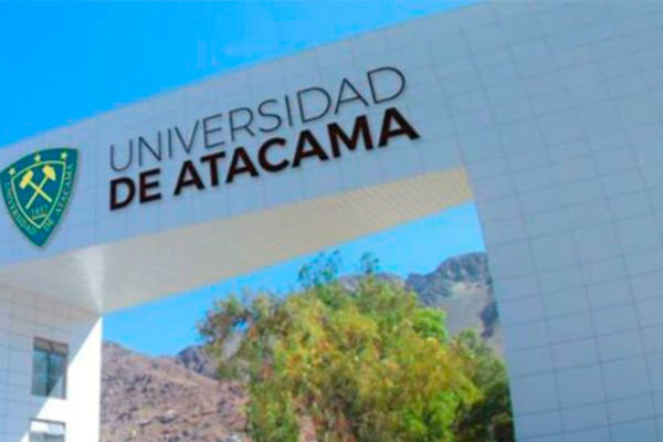 Un venezolano fue elegido como director de la facultad de medicina en universidad de Chile