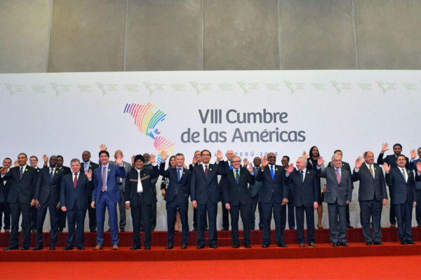 Cumbre de las Américas aprueba compromiso contra la corrupción