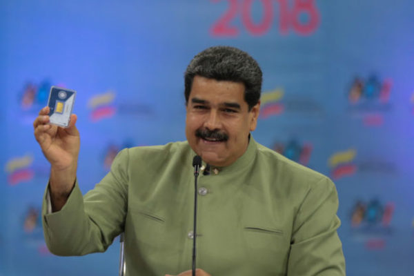 Maduro certificó 16 casas de cambio de criptoactivos y anunció el petro oro