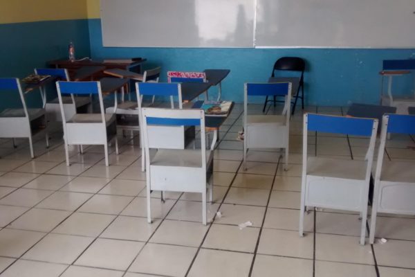 Espiral inflacionaria desaloja las aulas de alumnos y profesores