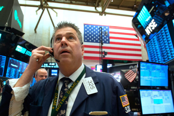 Wall Street cerró con ganancias de 0,95% y récord en el S&P 500