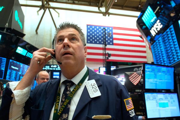 Wall Street cierra en verde y el Dow Jones sube 0,44%