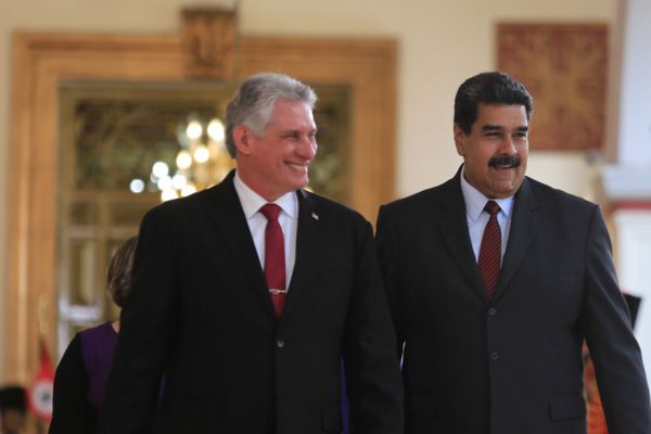Venezuela y Cuba afinan nuevos convenios