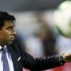 Expulsan al entrenador venezolano César Farías por agredir a dos jugadores contrarios