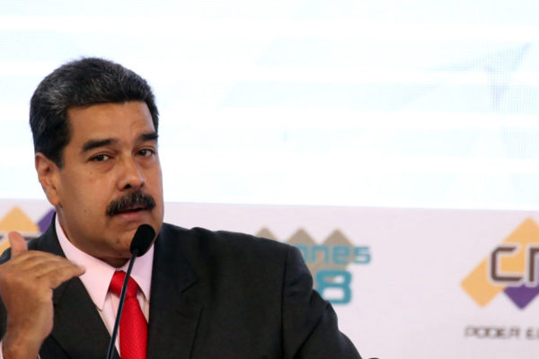 Maduro pedirá ayuda a asesores económicos para atender crisis