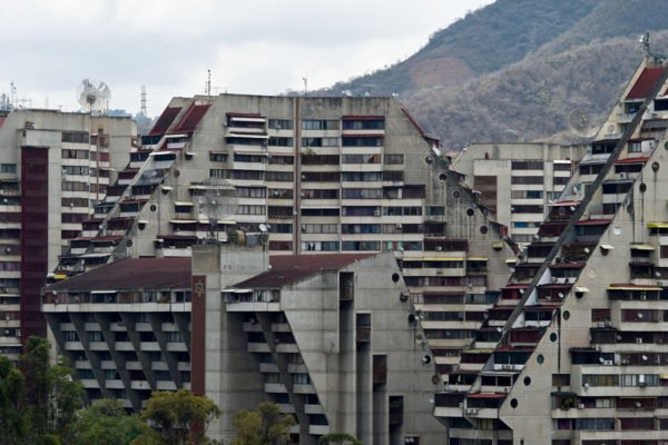 Ricos, clase media y pobres: la crisis golpea a todos en Venezuela