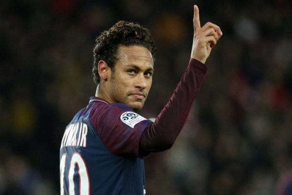 Medios afirman que el Madrid estaría negociando fichaje de Neymar