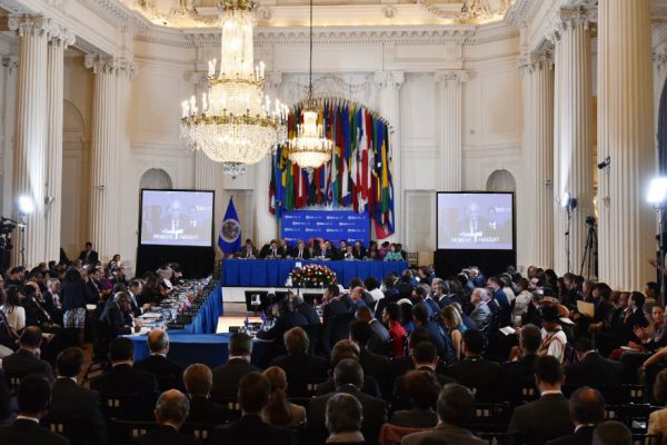 7 países plantean eventual suspensión de Venezuela de la OEA