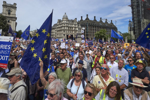 Activistas se movilizan por un segundo referéndum del brexit