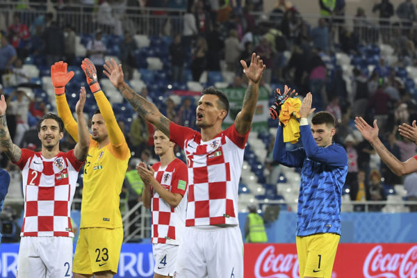 Croacia vence a Nigeria por 2-0 y lidera su grupo