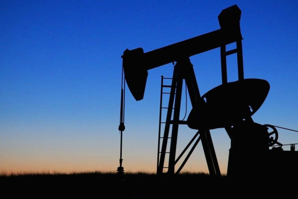 Reservas de petróleo en EEUU suben en 8 millones de barriles