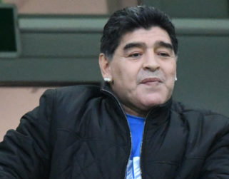 Maradona es internado en clínica para recibir tratamiento por cuadro de anemia