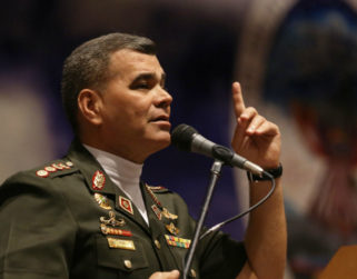 Padrino López establecerá contacto con Colombia para restablecer relaciones militares