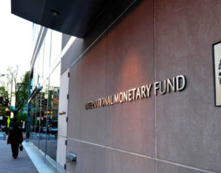 FMI congela auxilio financiero a Argentina hasta después de las elecciones