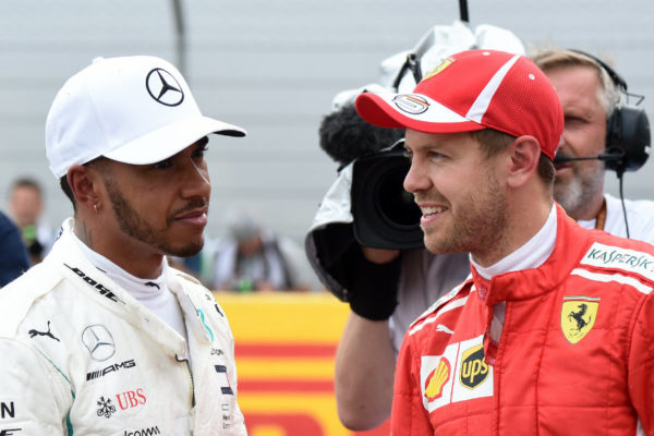 Vettel comienza fuerte en casa y Hamilton queda contra las cuerdas