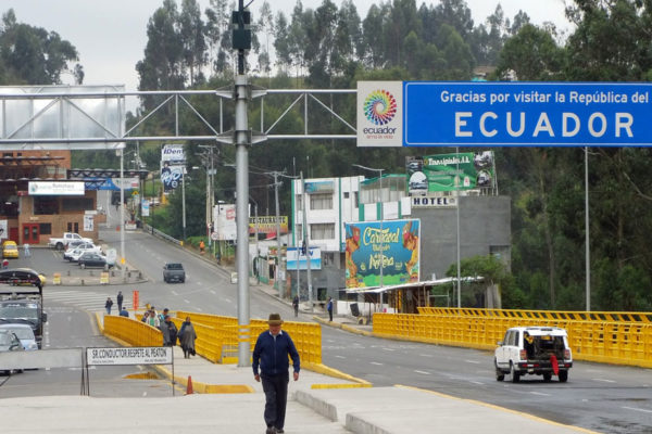 Ecuador facilitará migración de menores venezolanos sin papeles