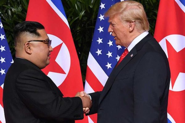 Trump advierte a líder de Corea del Norte que puede «perder todo» si se muestra hostil