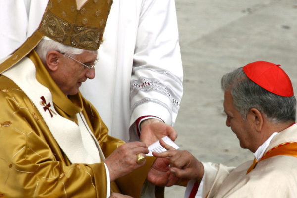 El papa acepta renuncia del cardenal Urosa y nombra un administrador