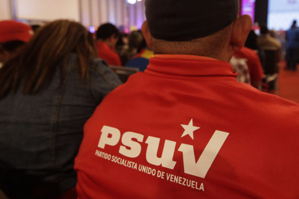PSUV planea crear una universidad para adoctrinar a sus militantes