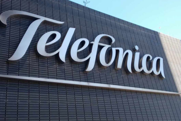 Telefónica ganó un 2,7 % más hasta junio pese a caida de sus ingresos